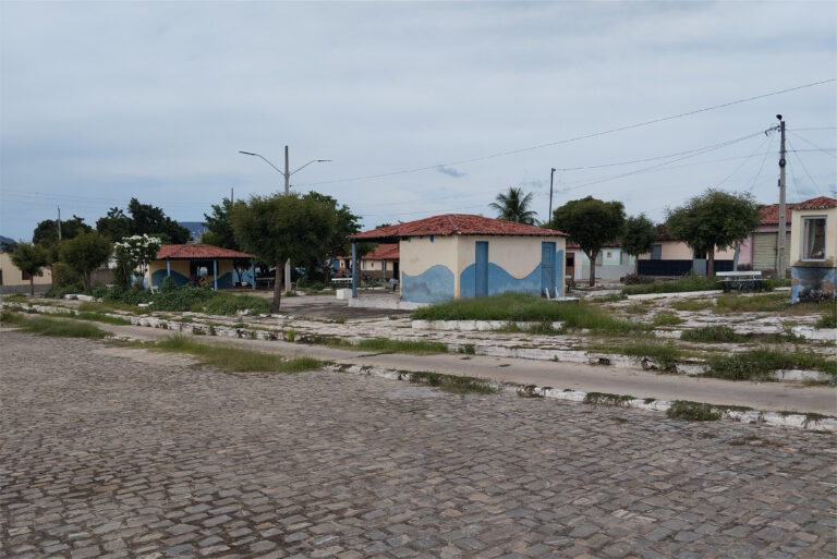 Situação Urgente na Praça de Piranhas Velhas em São José de Piranhas-PB: Moradores Exigem Providências