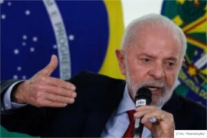 Adolescente de 13 anos consegue dados do presidente Lula e filia petista ao PL