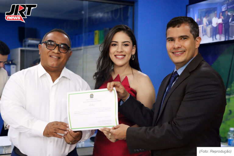 Cópia_de_segurança_de_Cópia_de_segurança_de_Cópia_de_segurança_de_Cópia_de_segurança_de_Cópia_de_segurança_de_Cópia_de_segurança_de_FOTO POSTE - SITE