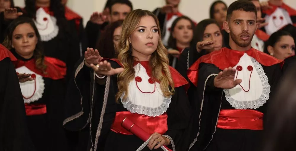 7c37b3669f921f7f30f61d1b58831cc2