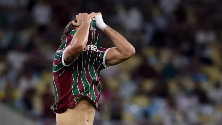 2026-04-16t014935z-990423791-up1em4g052ll7-rtrmadp-3-soccer-libertadores-flu-ind