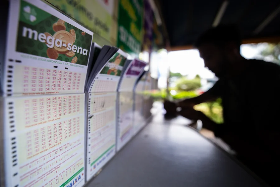 Imagem-ilustrativa-loterica-Mega-Sena-jogos-sorteio-CAIXA-Metropoles-6