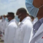 medicos-cubanos-scaled