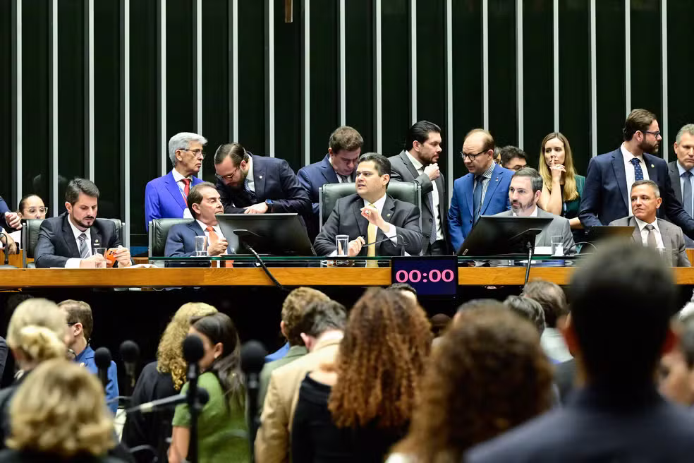 55240842174-1c3e9462c3-4k (1)