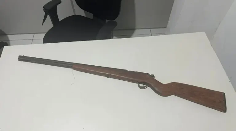 Policia-prende-suspeito-de-ameacar-a-ex-companheira-e-familiares-dela-em-Boqueirao