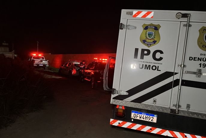 csm_homicidios_homem_morto_a_tiros_homicidio_ipc_numol_gemol_carro_verinho_paparazzo_rtc_0419776e49