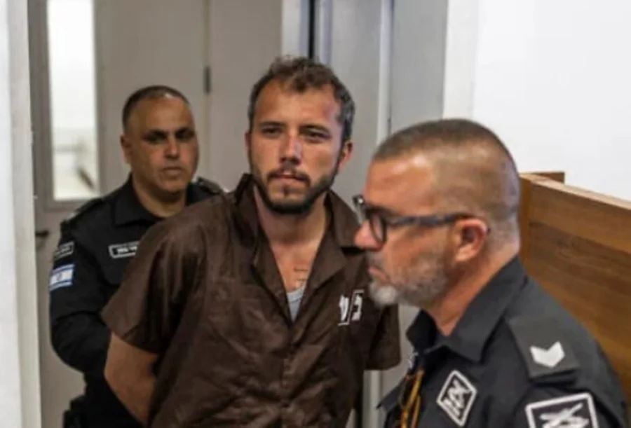thiago-avila-durante-interrogatario-em-israel