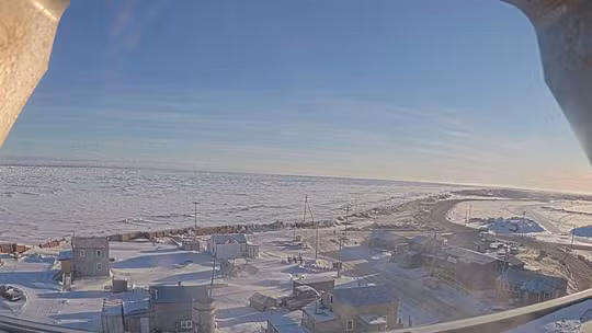 utq-seaicecam-current-scaled