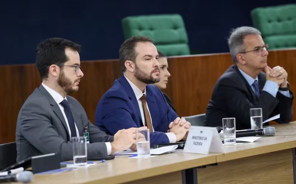 Durigan diz que crise das Casas Bahia é pontual e nega problema geral na economia brasileira 1 55462113859 1304f3643c k