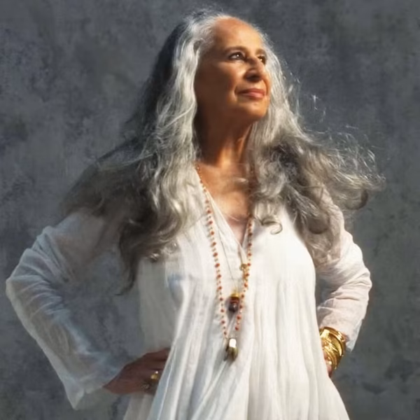 Maria Bethânia prepara gravação de samba de Xande de Pilares em homenagem a Dona Canô 2 bethaniaguilhermenabhanfoto