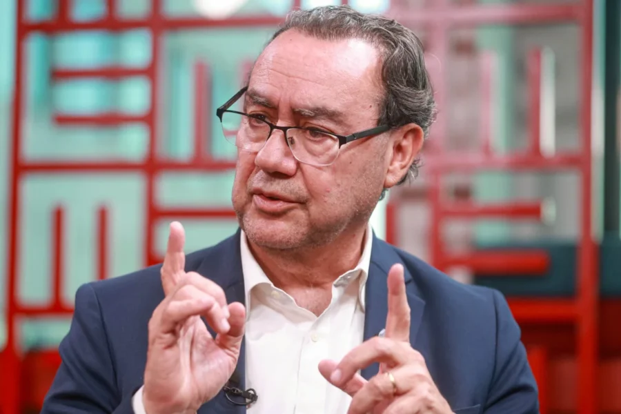 candidato do avante a presidencia da republica escritor augusto cury e entrevistado no estudio metropoles 7 scaled 1