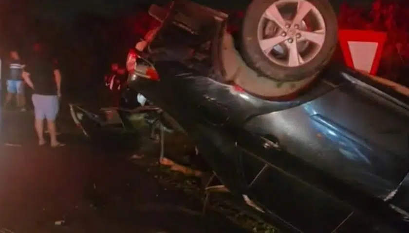 colisao entre carros na br 230 em campina grande.jpg
