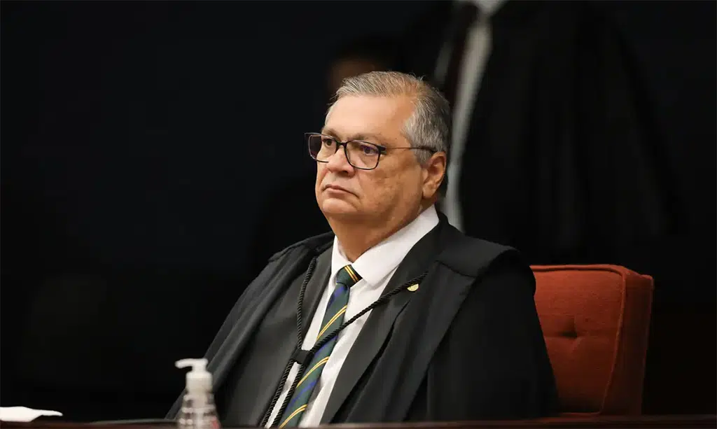 flavio dino 1.jpg
