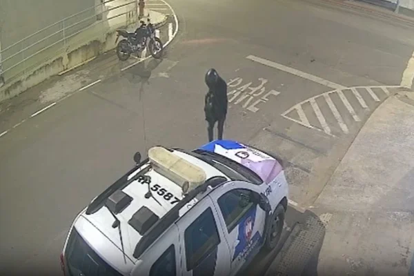 foto motociclista suspeito fogo pm
