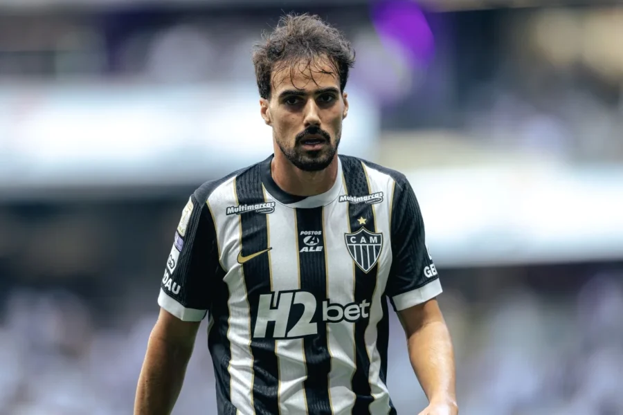 Atlético-MG confirma lesão no pé de Igor Gomes e aumenta preocupação antes de decisão na Sul-Americana 2 igor gomes atletico mg