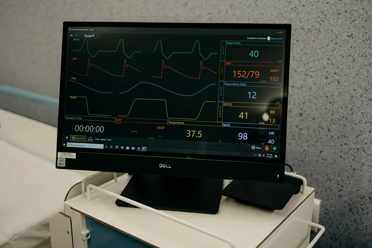 Implante “origami” pode monitorar sinais do corpo em tempo real e enviar dados sem fio 1 monitorando sinais corpo trnava university unsplash