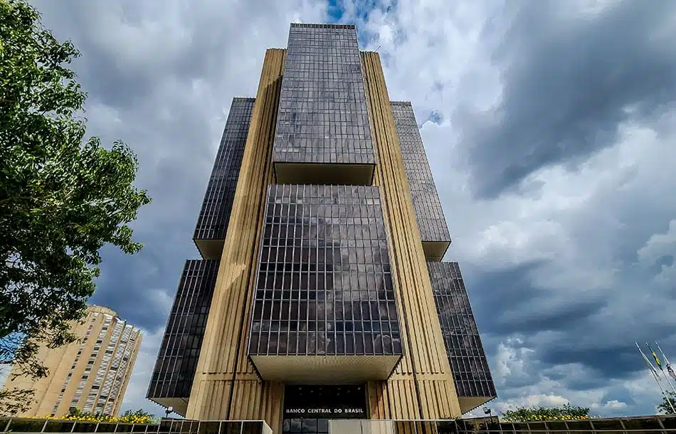 Banco Central decreta liquidação extrajudicial de duas instituições do Grupo Simpala 1 sede banco central.jpg