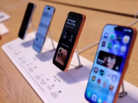 2026 06 01t074149z 226100092 rc21vgaq2k1b rtrmadp 3 global smartphones
