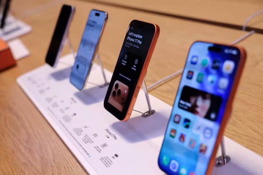 2026 06 01t074149z 226100092 rc21vgaq2k1b rtrmadp 3 global smartphones