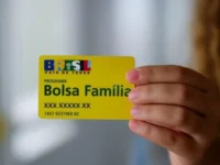 Bolsa Familia comeca a ser pago hoje veja calendario. Foto Gerada por IA 800x450 1