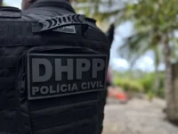 homem e preso suspeito de homicidio e tentativa de feminicidio em salvador