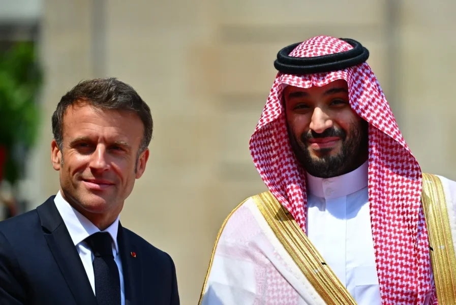 macron arabia