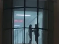 mae e filha viralizam ao dancarem juntas durante internacao em hospital