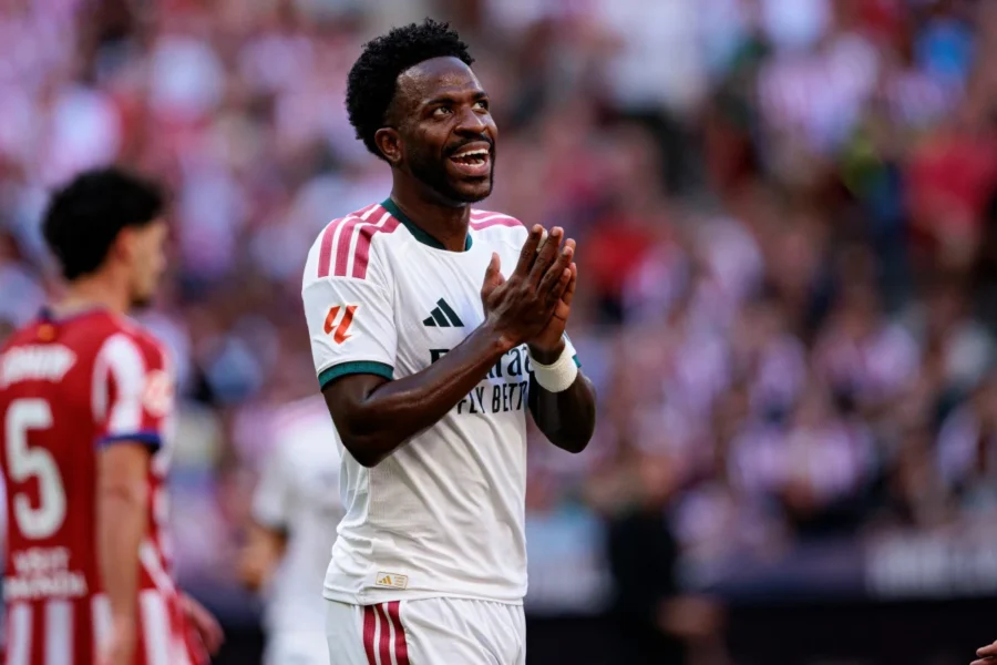vini jr real madrid critica jornal espanhol ma fase