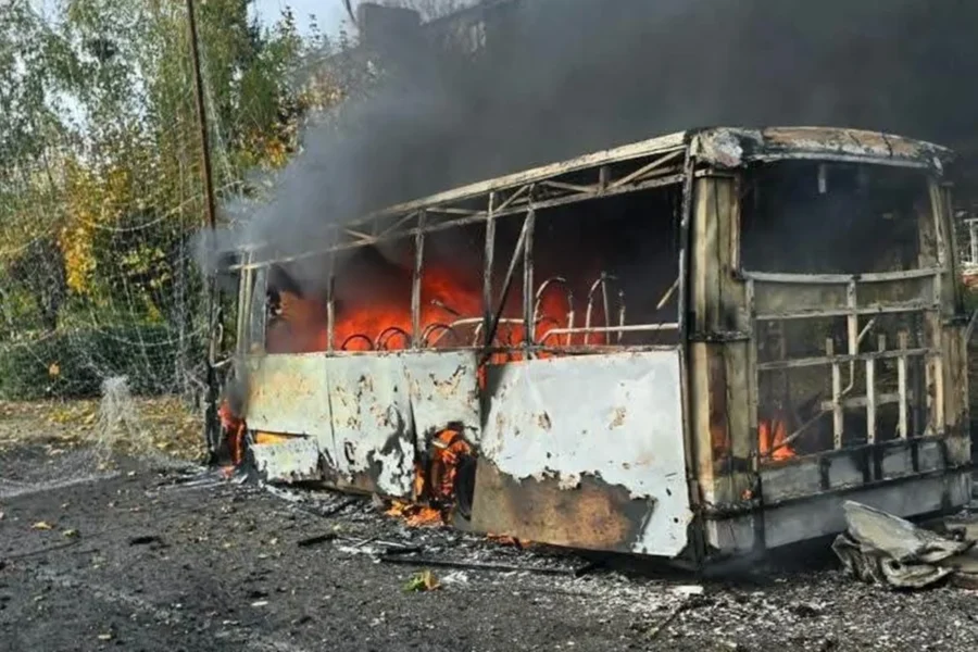 ataque russo a onibus deixa ao menos 30 mortos na ucrania