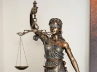 justica 1.jpg