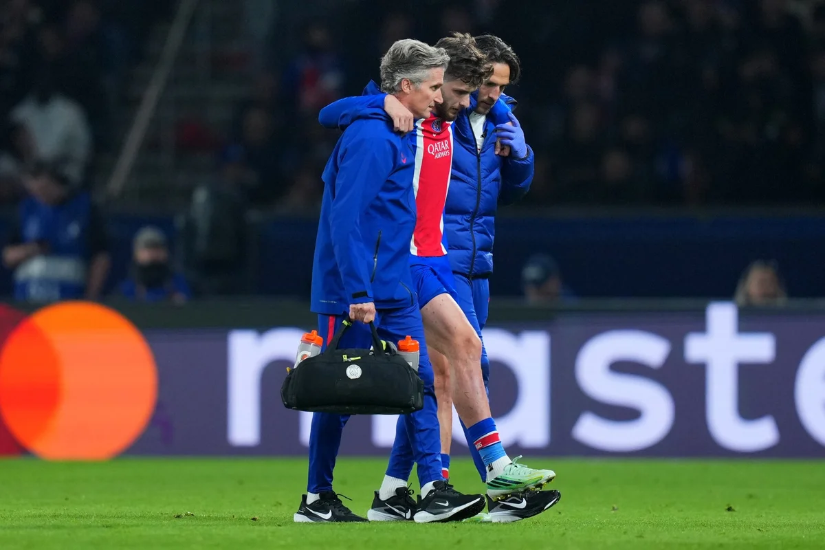 kvaratskhelia psg lesao joelho