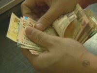 Lá vem o Enem: resolva questões de matemática financeira